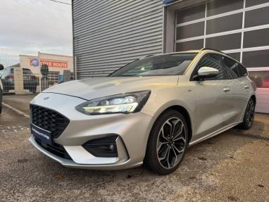 Voir le détail de l'offre de cette FORD Focus SW 1.0 EcoBoost 125ch ST-Line BVA de 2019 en vente à partir de 239.3 €  / mois