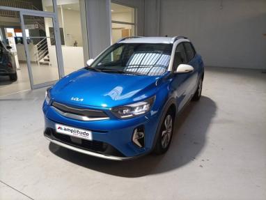 Voir le détail de l'offre de cette KIA Stonic 1.0 T-GDi 100ch Blue Edition de 2021 en vente à partir de 199.07 € / mois