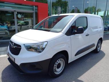 Voir le détail de l'offre de cette OPEL Combo Cargo M 650kg BlueHDi 100ch S&S de 2023 en vente à partir de 186.72 €  / mois